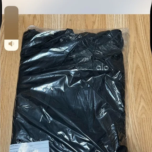 ALO Yoga Classic Black Hoodie and Joggers - Picture 4 of 5